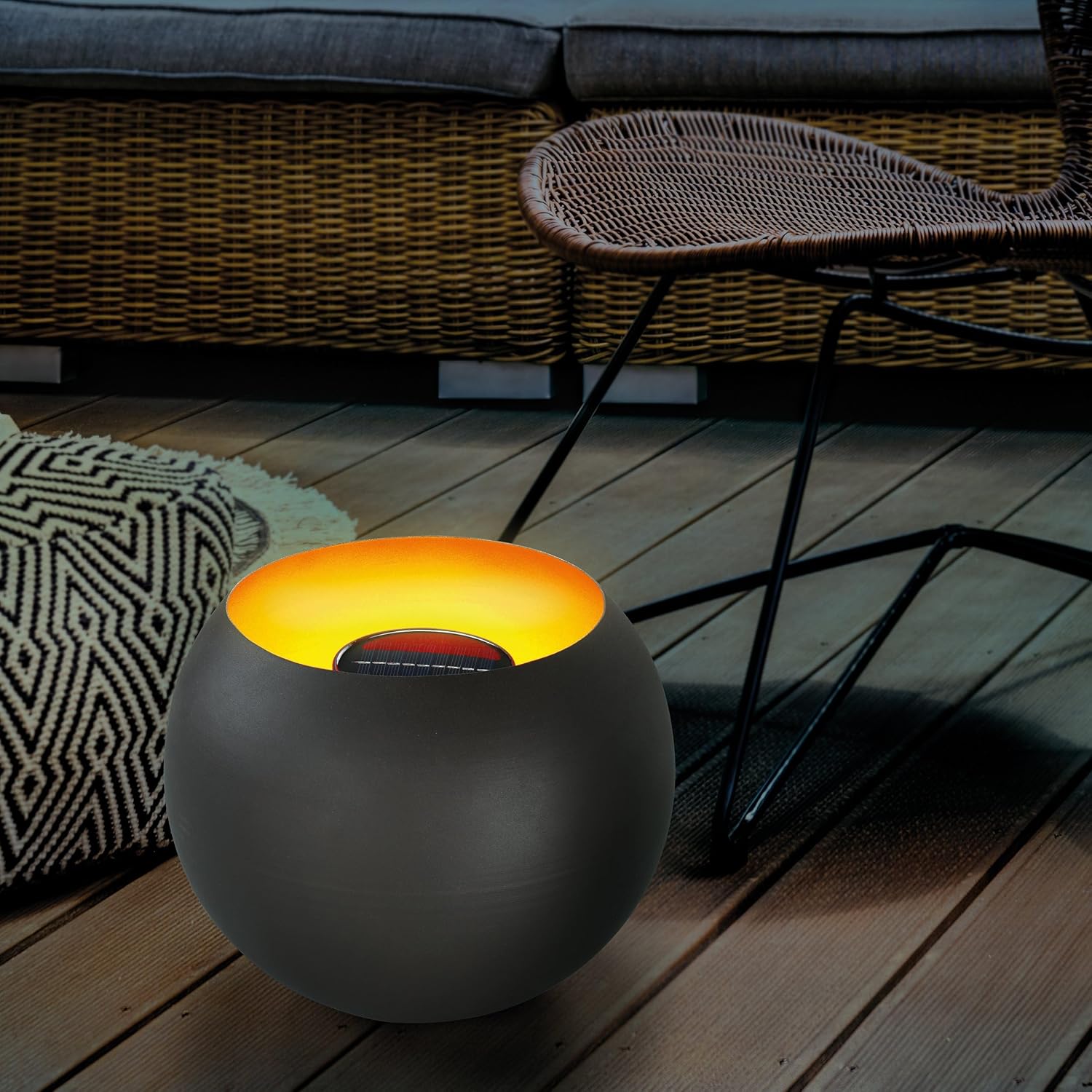 Esotec Gartendeko Solar Feuerschale Fire Pot, Balkon Deko Feuerstelle Flammenlicht, Akku, LED Feuerkorb, Metall, Solarlampen für außen wetterfest, outdoor, 102365 — Ansicht 3