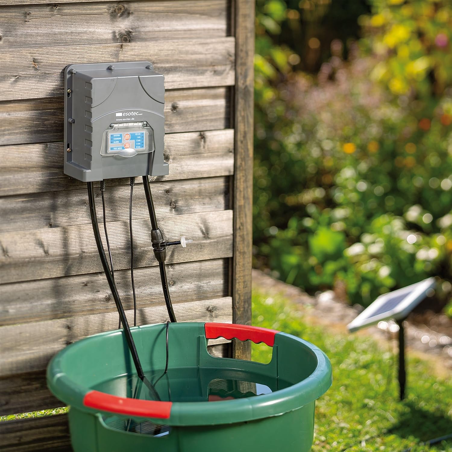 Esotec Solar Bewässerungssystem WaterSprinkle Professional, Sprinklersystem, 6 Sprinkler, Sprinkleranlage, Gartensprinkler, automatische Pflanzenbewässerung, Hochbeet, Gewächshaus, Garten, 101121 — Ansicht 5