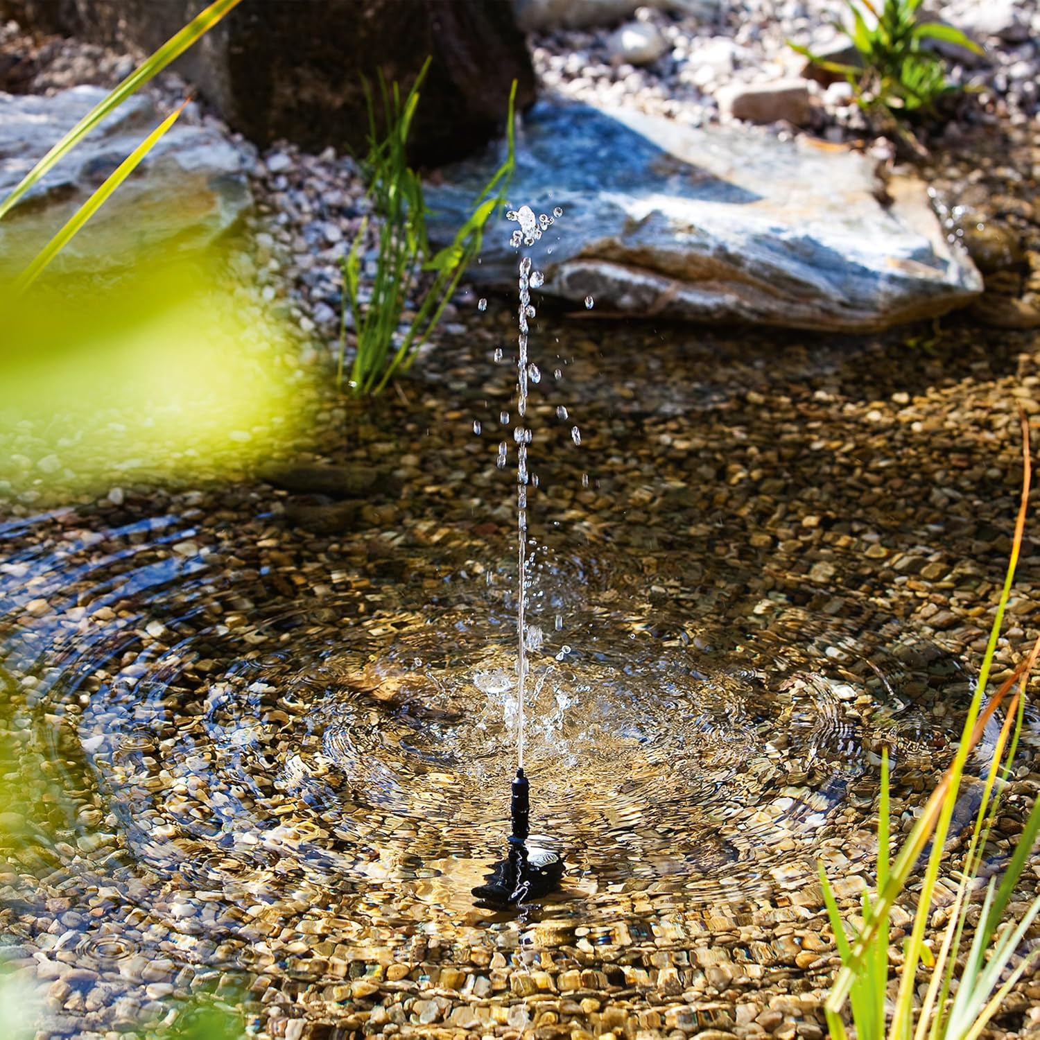 esotec Solar Einzelpumpe Ersatzpumpe Tauchpumpe Fountain 200 | Garten-Teich-Pumpe Teichpumpe universell einsetzbare Ersatz-Pumpe 6-9VDC IP68 101986 — Ansicht 5