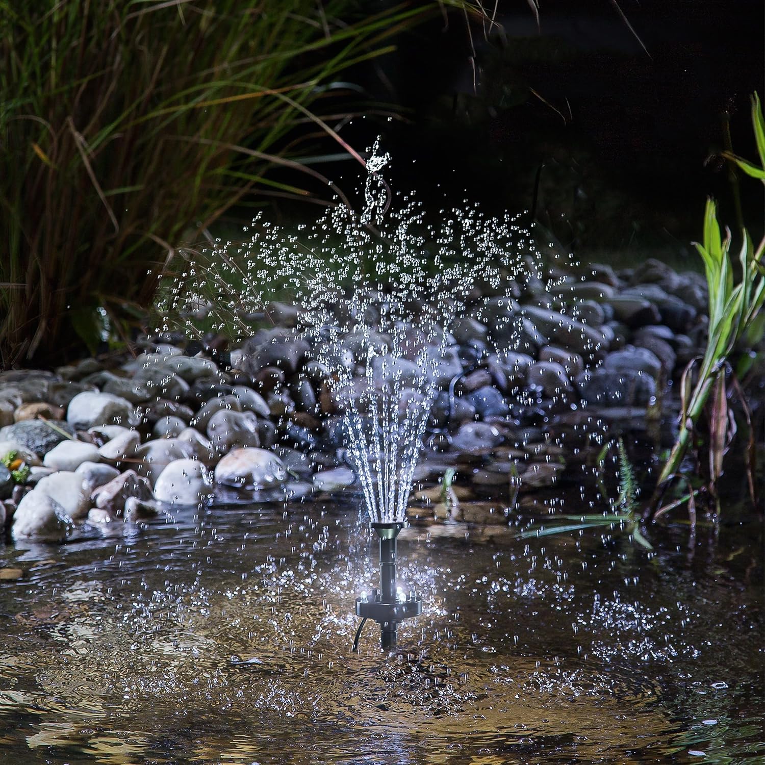 esotec Solar Teichpumpenset 6 220 LED, Komplettset, Sprinklerpumpe 220/h, LiFePo4 Akku, Erdspieß, Solarmodul 6W, Solarbrunnen Gartenteich, Wasserpiel Springbrunnenpumpe, outdoor, 101932 — Ansicht 4