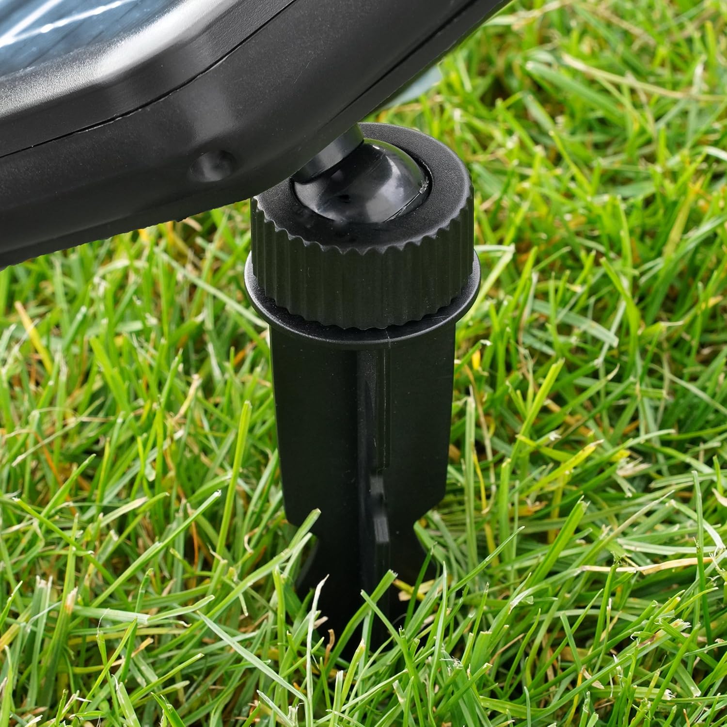 Esotec Solar Unterwasserstrahler Splash, 3er Set, warmweiß 3000K, LED Spot, Bodenleuchte, Teichbeleuchtung, Baumlicht, Objektstrahler, Erdspieß, Akku, IP68, wasserdicht, wetterfest, außen, 102149 — Ansicht 5