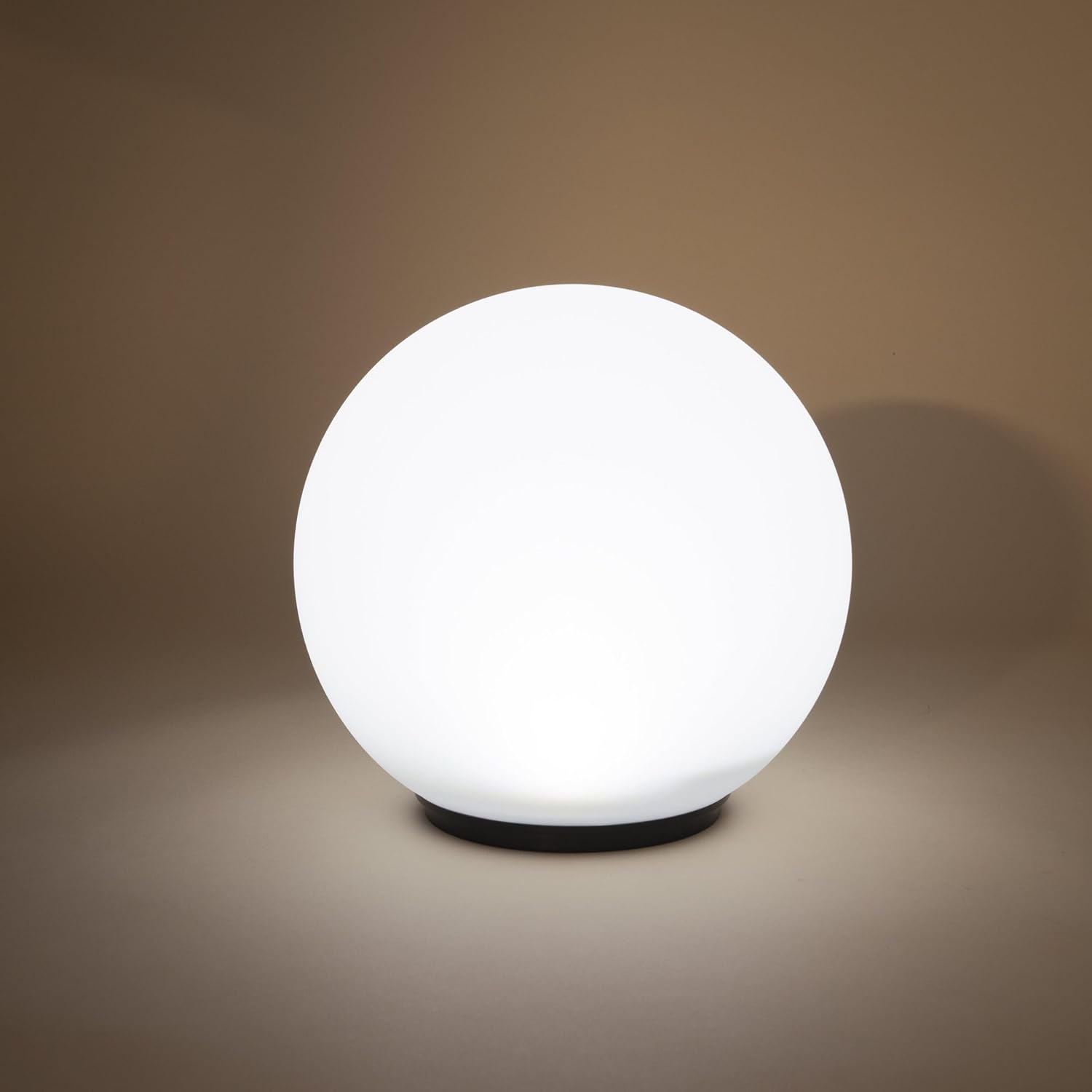 Esotec Solarkugel multicolor, 7 Farben, D=30cm, Leuchtkugel, Lichtkugel, LED Gartenkugel, Akku, Bodenleuchte, Gartendeko, Solarleuchten, Kugelleuchten, 6500K, winterfest, outdoor, außen, 102610 — Ansicht 2